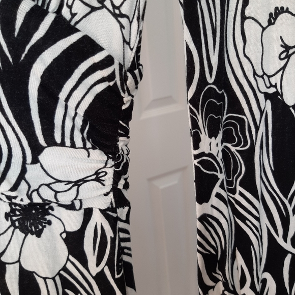 Banana Republic dress - Picture 4 of 7